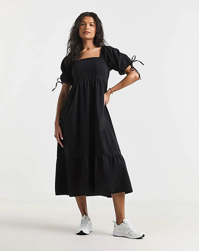 blue dress white Millà Women's Wonderful A-line Maxi - it-girl print prom dress is Our Stylist's Tips On Size:US22/UK26