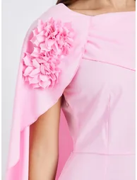 فستان ميدي بتفصيلة كاب بطبعة أزهار - زهري - 3