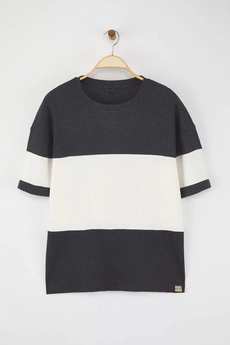 Anthracite Oversize/Wide Cut Color Block Textured T-Shirt - 14