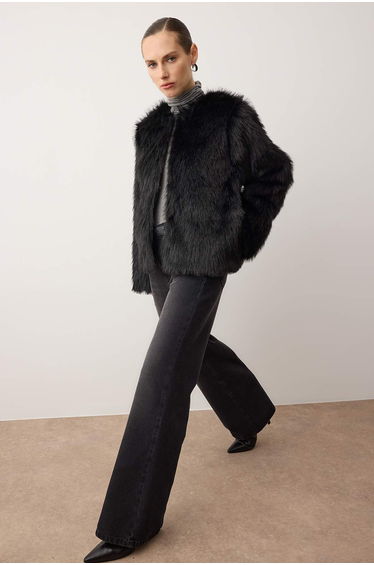 Black Oversize Fur Coat