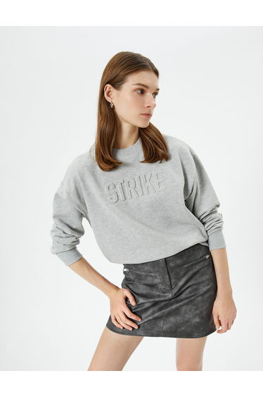 Regular Fit Slogan Printed Crew Neck Sweatshirt