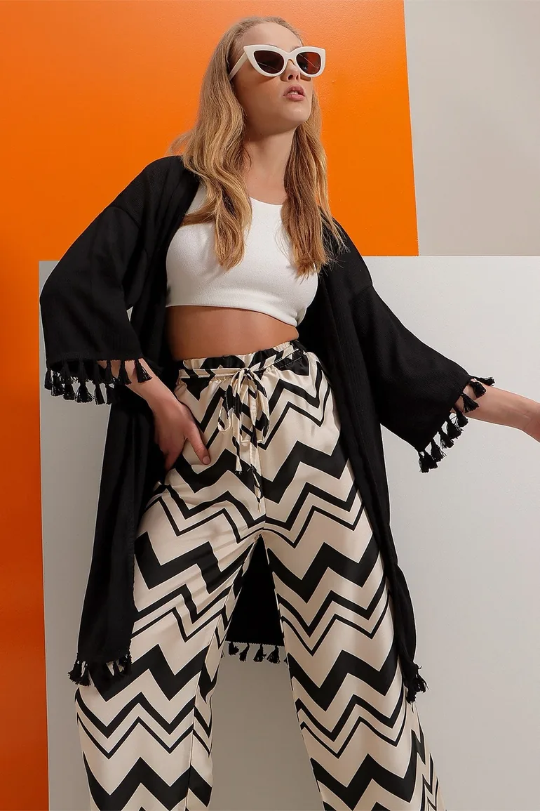 Kimono & Caftan - Black - Regular fit