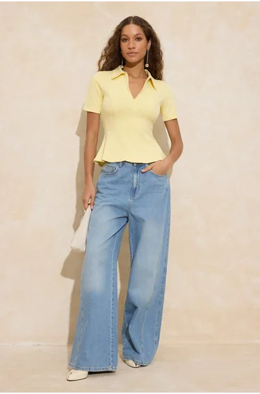 تيشيرت ترينديول أصفر بأكمام متوسطة الطول