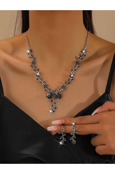 2-Piece Floral Embellished Necklace and Earrings Jewelry Set