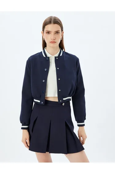 جاكيت نسائي لون كحلي