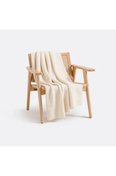 غطاء محبوك مضلع