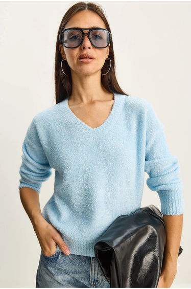 LUCCI V-Neck Textured Knit Sweater
