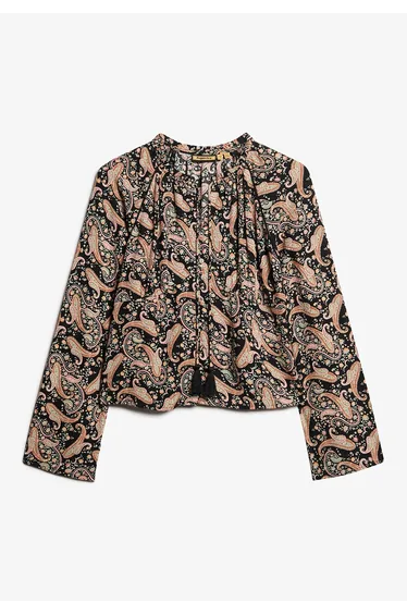 بلوزة بأكمام طويلة بطبعة 