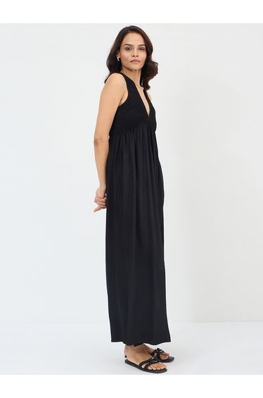 Black Smocked Waist Sleeveless Maxi Dress