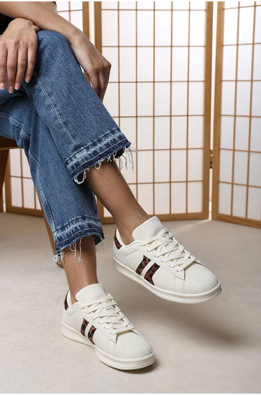 Yamileth Stripe Panel Detailed Trainer