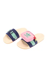 شبشب اديداس اوريجينالز باللون الكحلي