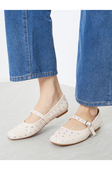 Nude Embellished Buckle Ballerina Shoes