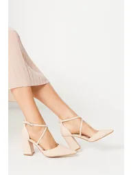 Treat Block Heel Cross Strap Court