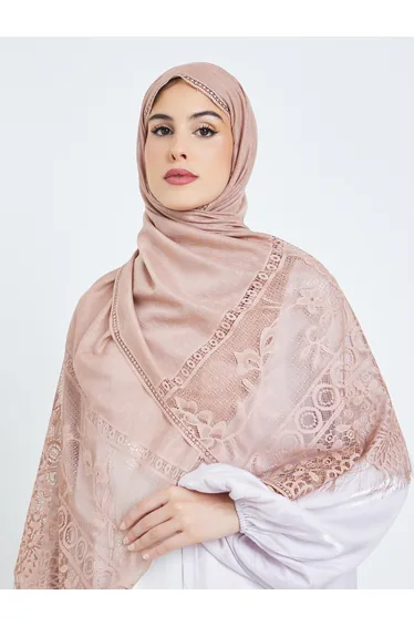 طرحة ستايلي باللون البيج