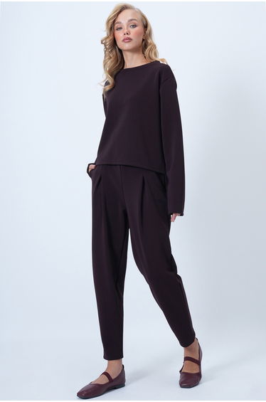 Women's Plum Crew Neck Wide Cut Blouse and Pleated Double Pocket Trouser Set
