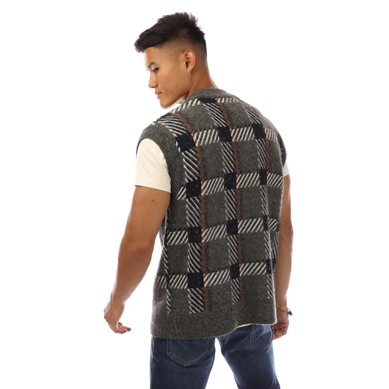 بلوزة رجالي محبوكة بطبعة كاروهات بلا أكمام - أخضر - 2