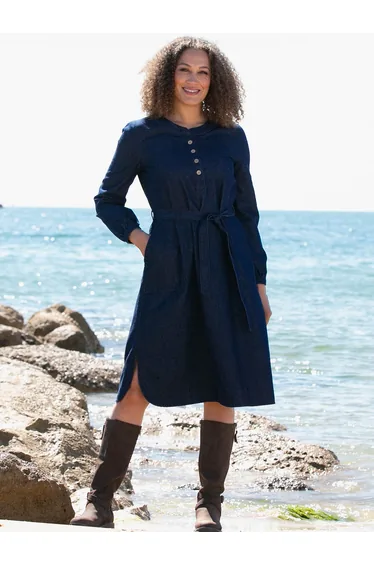 فستان قميص جينز بأكمام طويلة بأزرار و حزام