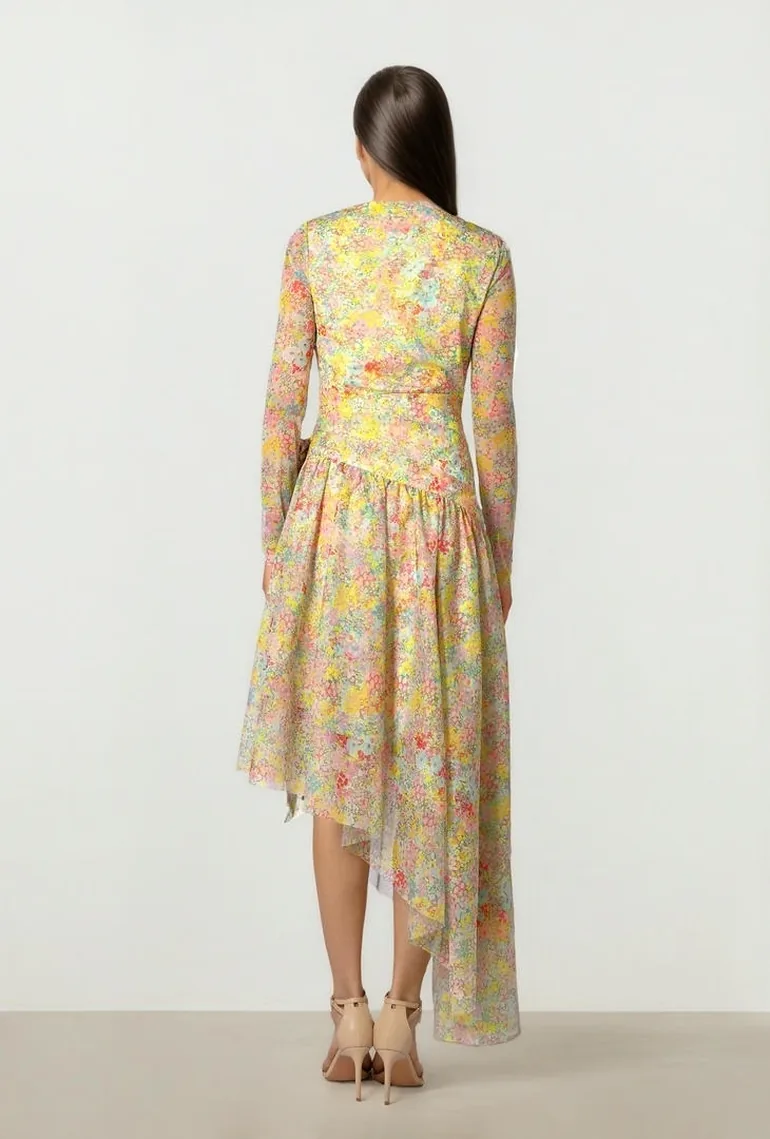 فستان فيمي9 شيفون ماكسي على شكل حرف A بأكمام طويلة بطبعة أزهار - 4