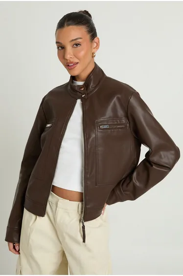 جاكيت جلد صناعي بجيوب بسحاب بأزرار - بني