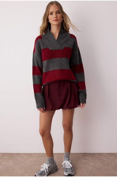 Claret Red Soft Texture Wide Pattern Thick V Neck Knitwear Sweater