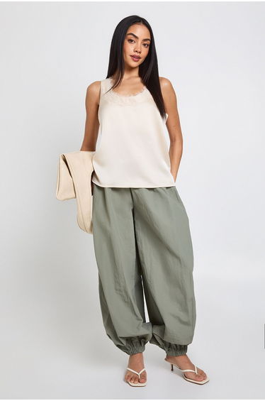 Scoop Neck Lace Cami Top - oyster