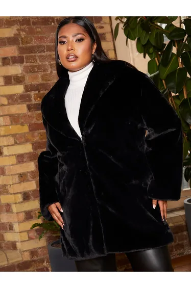 Plus Size Plush Faux Fur Coat in Black