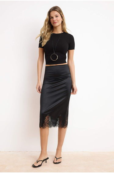 Black Fish Tail Elastic Waist Lace Detail Regular Waist Midi Satin Knitted Skirt