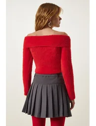 Pomegranate Blossom Cross Neck Bearded Crop Knitwear Sweater - 5