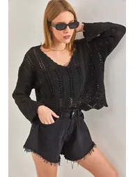 Women's Openwork Patterned Knitwear Blouse