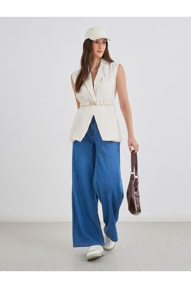Women Off White Regular Fit Longline Sleeveless Belted Blazer