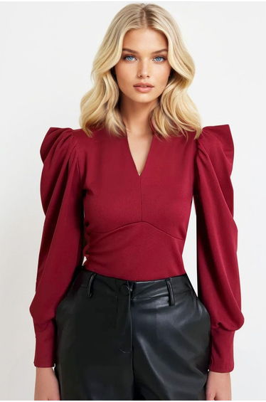 Women's Burgundy Prevailing Collar Princess Sleeve Woven Crop Blouse