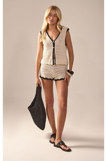 Cream Contrast Piping Crochet Knit Sleeveless Waistcoat