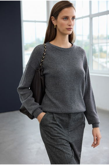 Trendyol Studio Gray Cashmere Blended Crew Neck Knitwear Sweater