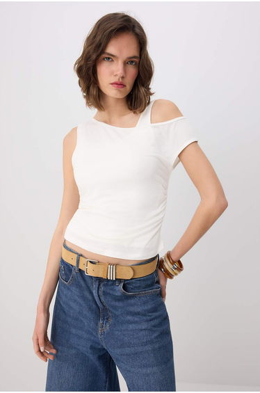 Ecru Plain Fitted Boat Neck Low Shoulder Sleeveless Transparent Stretchy Knitted Blouse