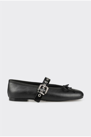 Black Women's Casual Shoes