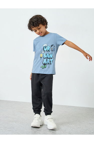 Boys Graphic Print Regular Fit T-Shirt