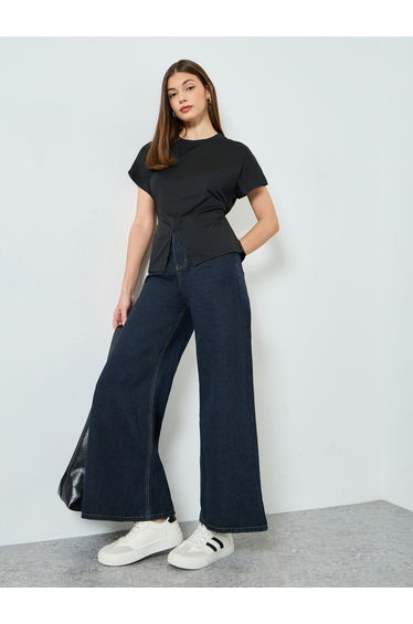 Black Split Hem Round Neck T-Shirt