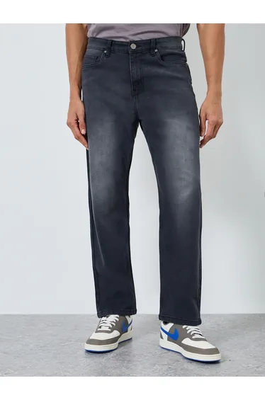 Men Black Relaxed Fit Faded Jeans