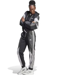 بدلة رياضة أديداس باللون الأسود