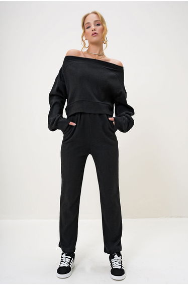 Women's Black Interlock Fabric Madonna Collar Crop Sweat and Elastic Leg Trouser Set