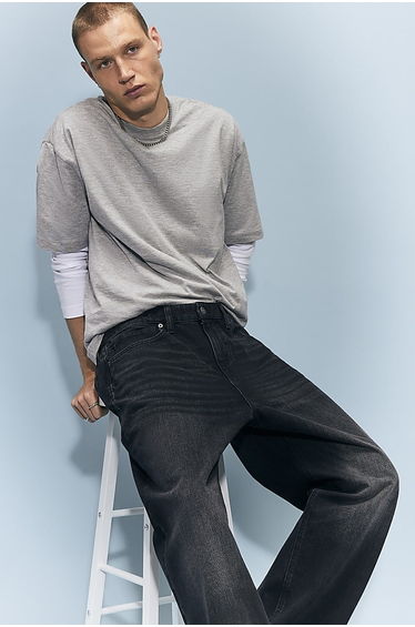 Black Baggy Fit Washed Jeans product thumbnail 4