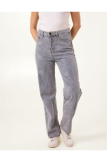 Flower Embroidered Jeans
