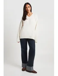 Super Soft V Neck Oversized Jumper - cream