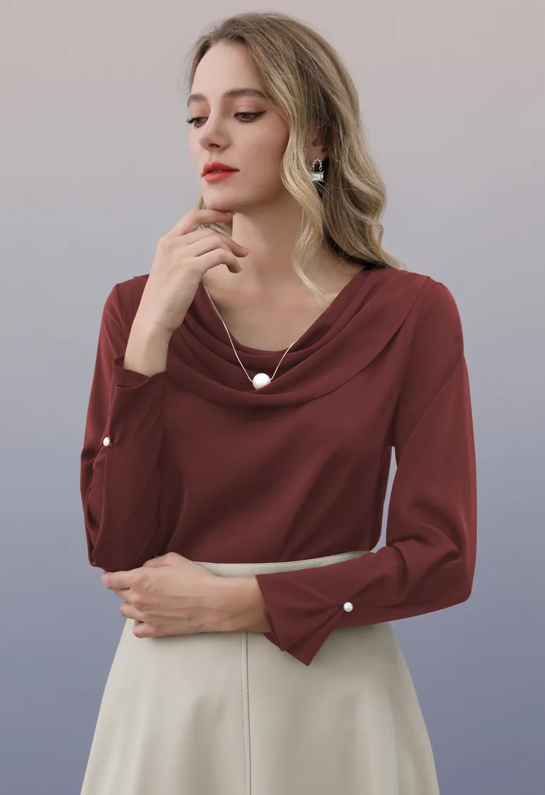 بلوزة ستان بني بأكمام طويلة - 1