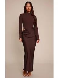 فستان ماكسي ميش بثنيات بأكمام طويلة - بني