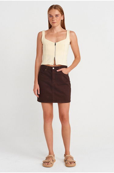 DILVIN Sleeveless Square-Neck Crop Top