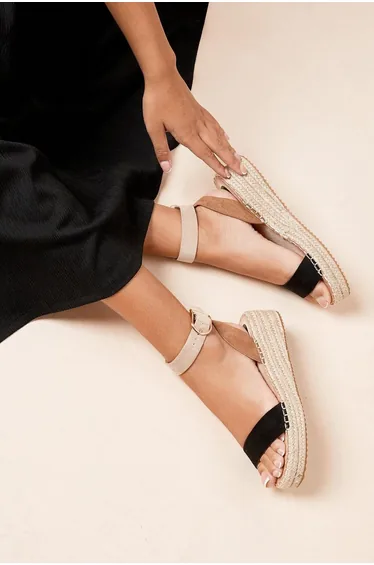 حذاء كعب عالي دوروثي بيركينز باللون الأسود