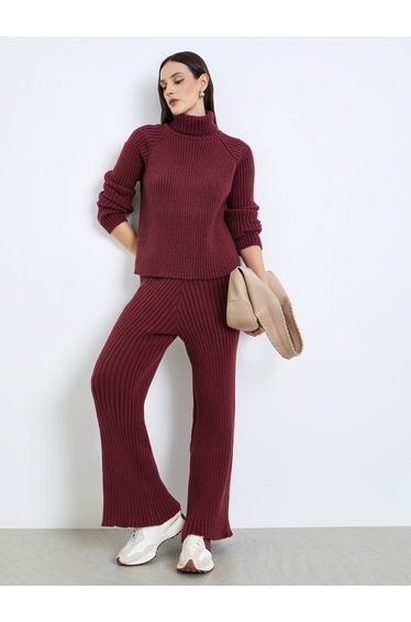 Women Burgundy Ribbed Knit Wide Leg Trousers