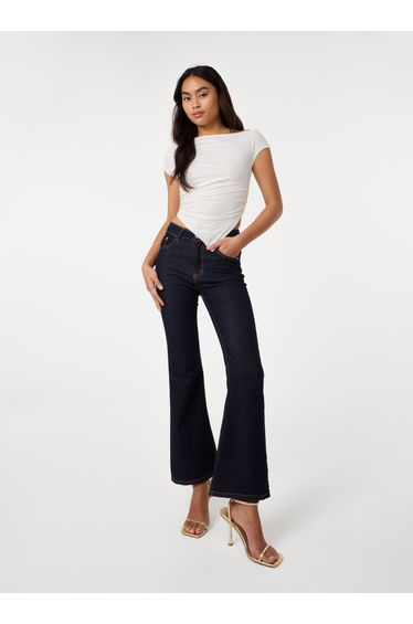 Asymmetric Shoulder Top