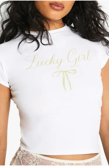 تيشيرت بوهو أبيض قصير بأكمام قصيرة